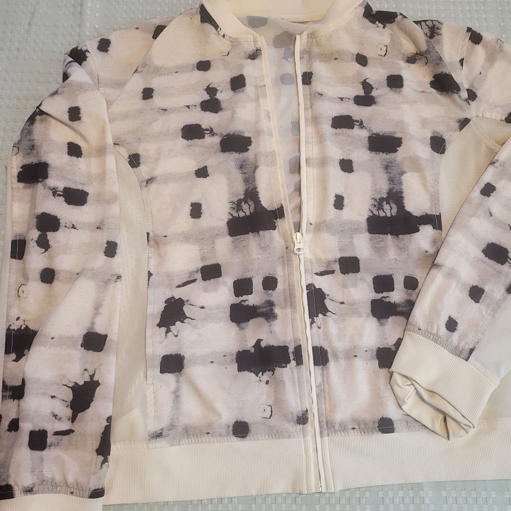 Lululemon Mesh jacket